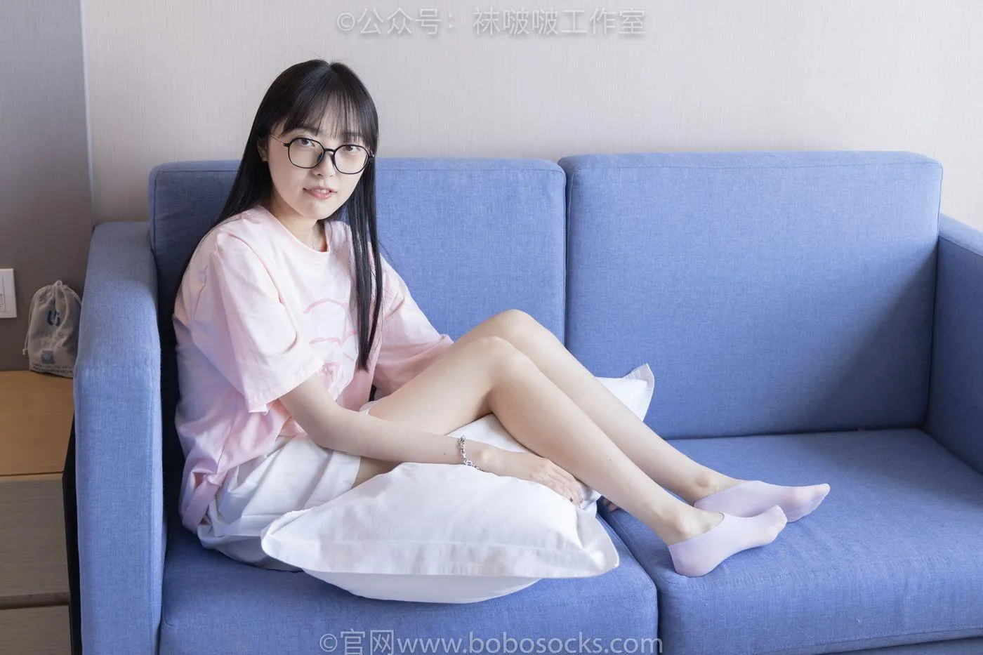 [BoBoSocks袜啵啵]NO.091 稚予-板鞋、淡粉色船袜、黑色船袜、裸足 [148P]插图3